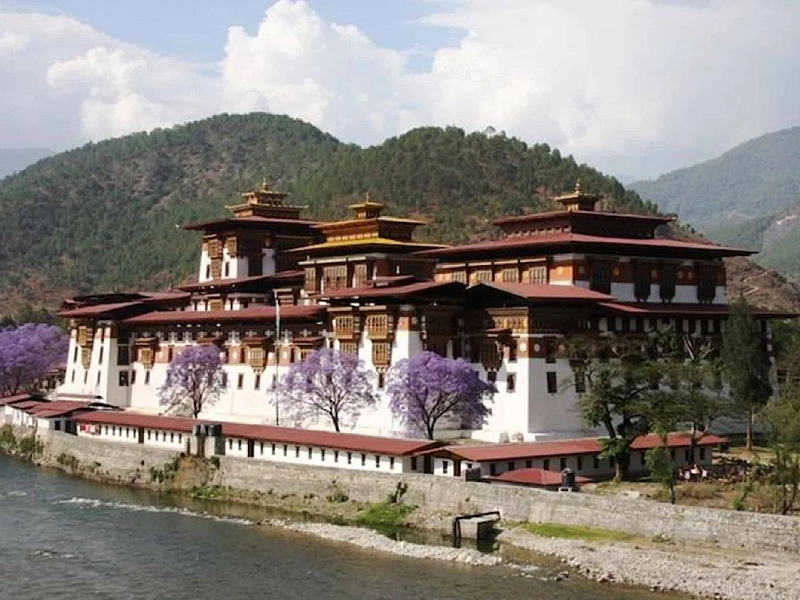 Classic Bhutan round trip