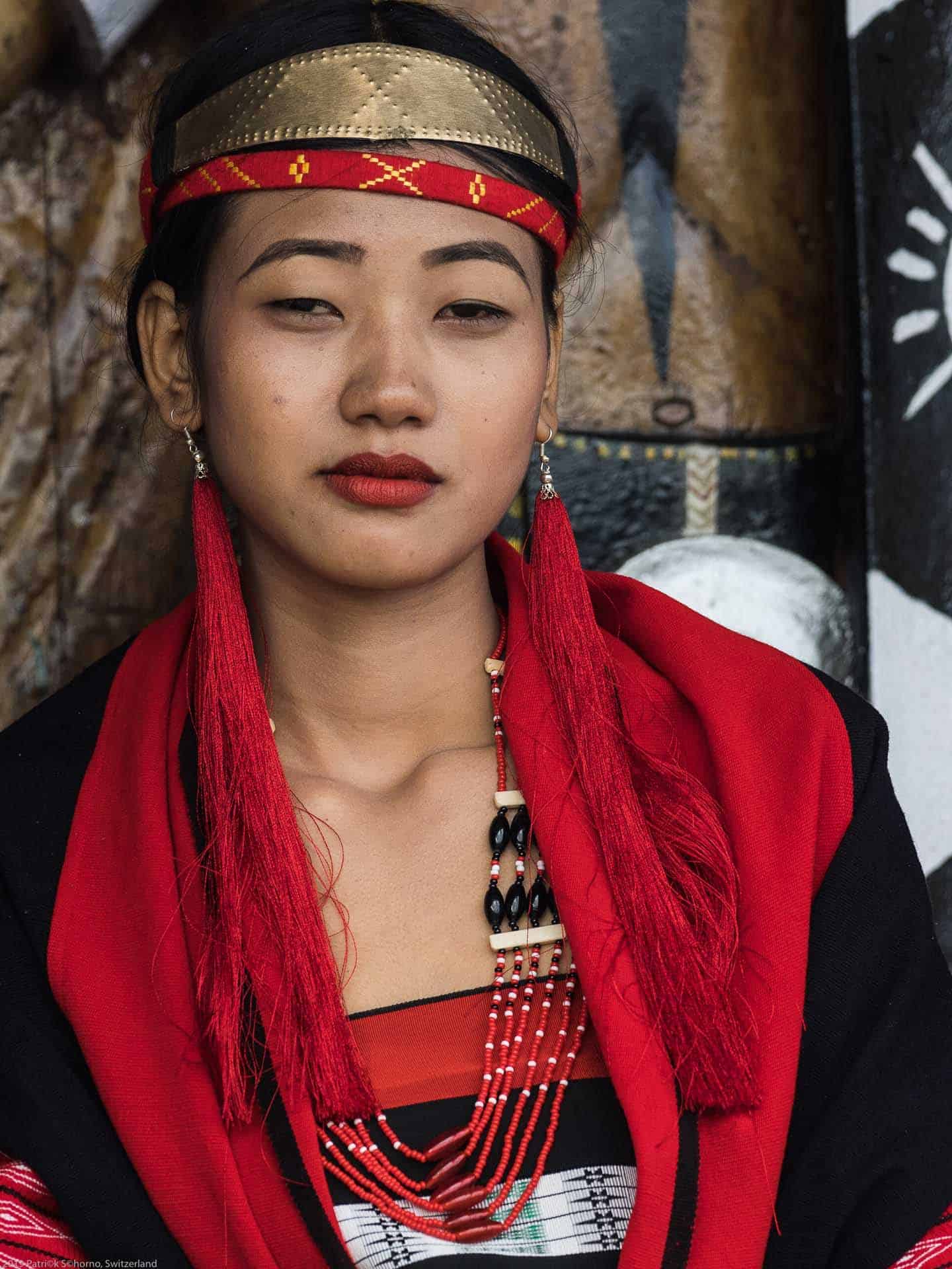 sikkim.ch | Nordostinidien und Sikkim Reisen - Bild zu Nagaland - Reisebericht von Teeplantagen und dem Hornbill Festival - Informationen für die Indien Reise